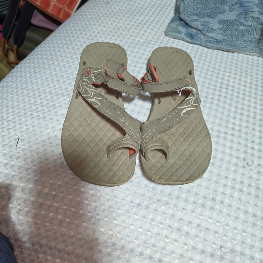 COLUMBIA WOMENS SZ 9 SUNRISE VENT SANDALS